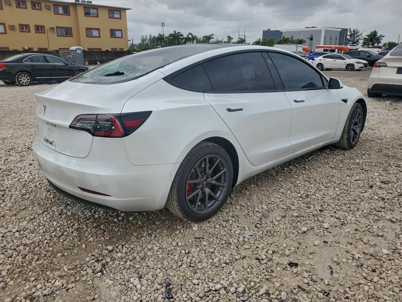 Фото 3 - TESLA MODEL 3