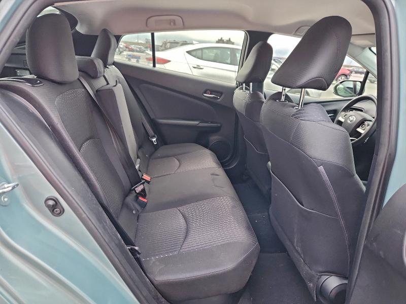 Фото 10 - TOYOTA PRIUS