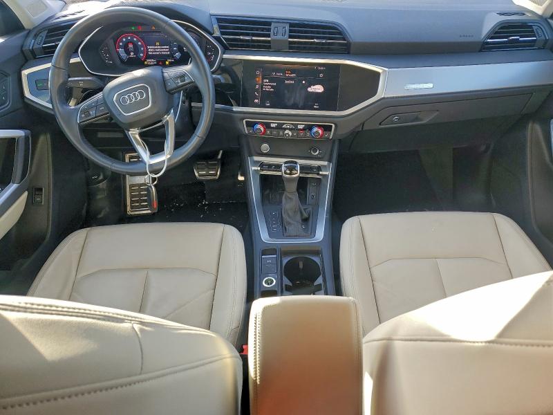 Фото 8 - AUDI Q3