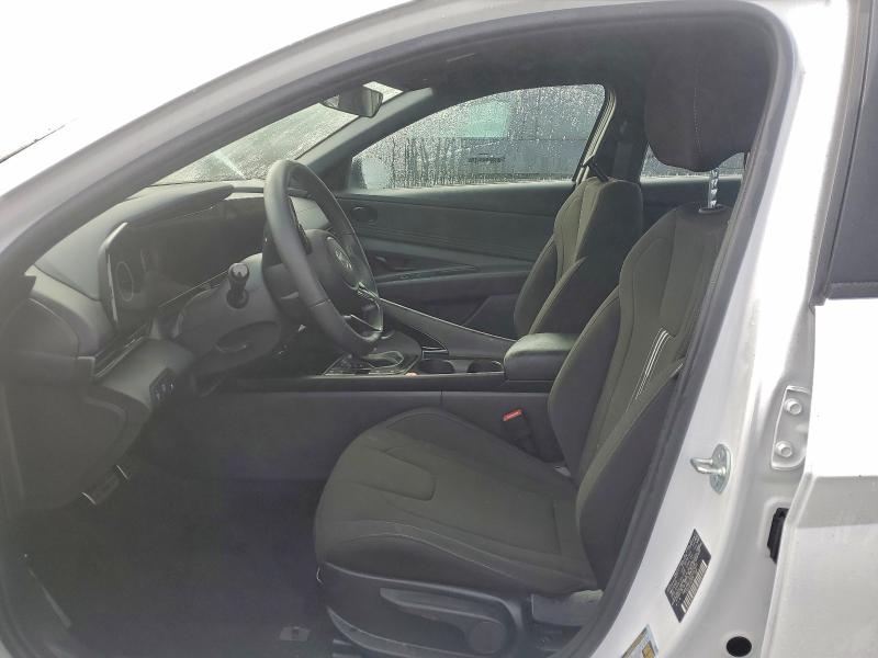 Фото 7 - HYUNDAI ELANTRA