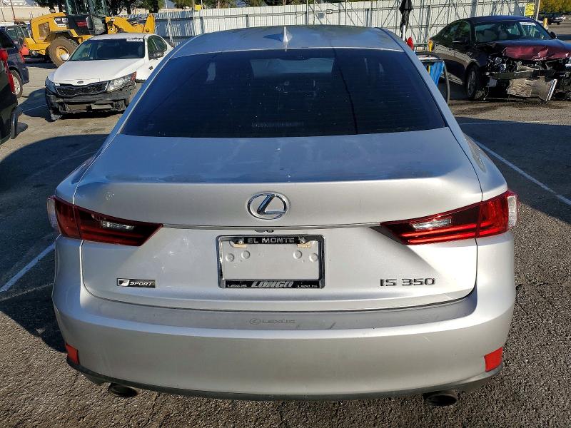 Фото 6 - LEXUS IS