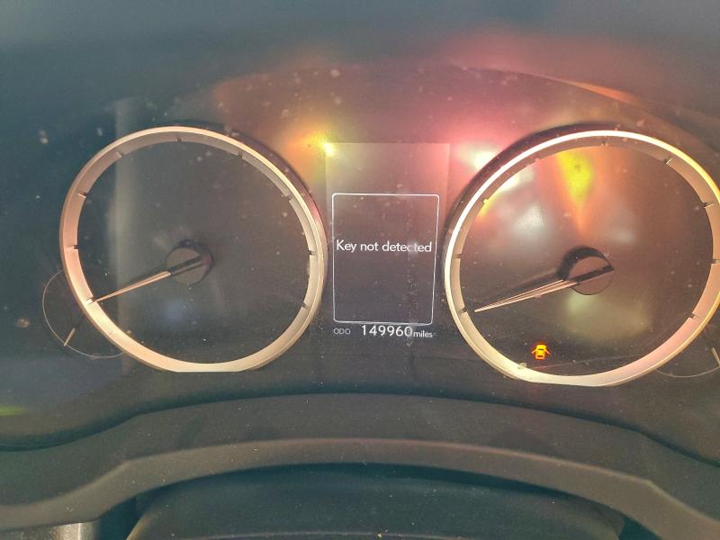 Фото 9 - LEXUS IS