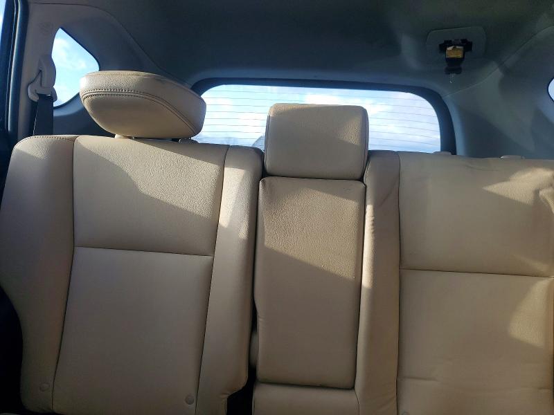 Фото 10 - TOYOTA RAV4