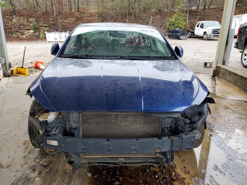 Фото 5 - HYUNDAI ELANTRA