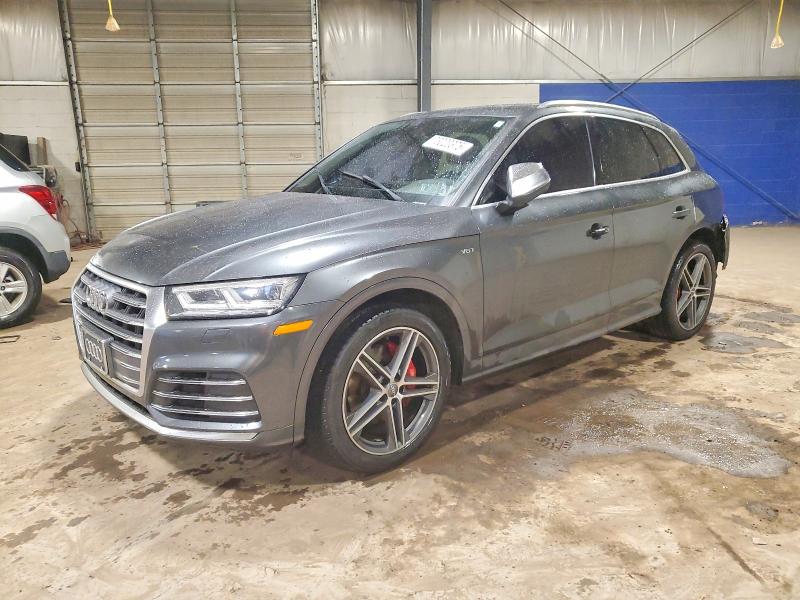 Фото 1 - AUDI SQ5