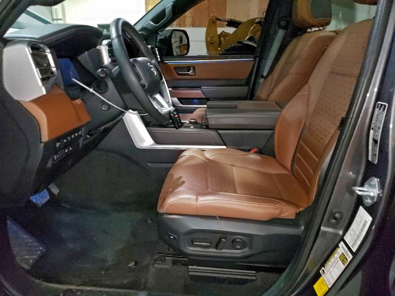 Фото 7 - TOYOTA TUNDRA