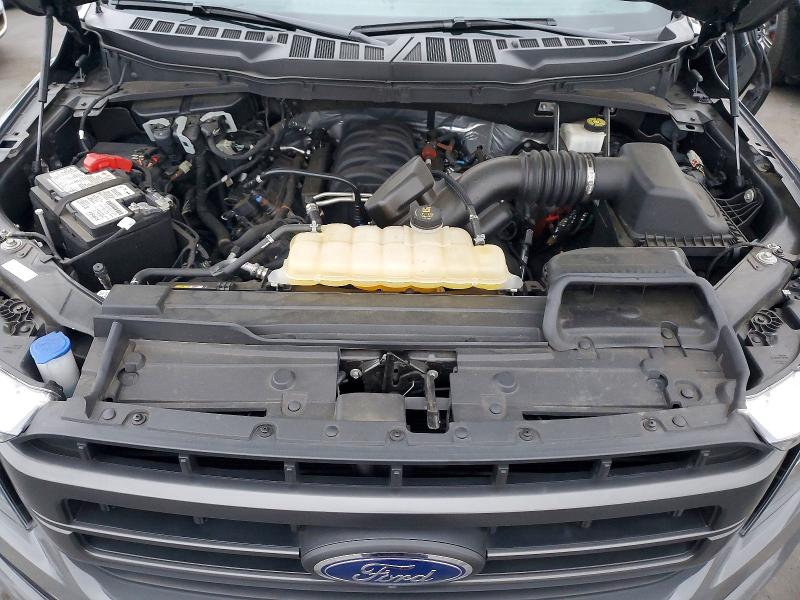 Фото 11 - FORD F-150