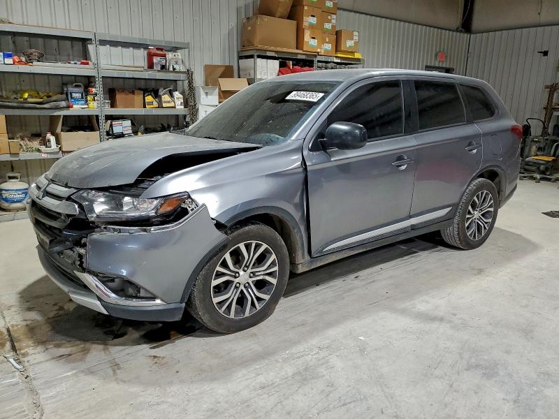 Фото 1 - MITSUBISHI OUTLANDER