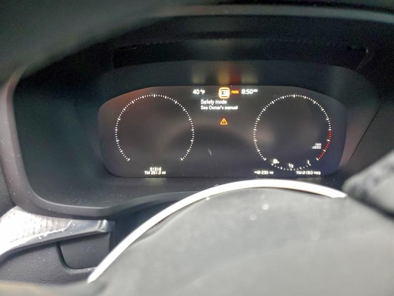 Фото 9 - VOLVO V60