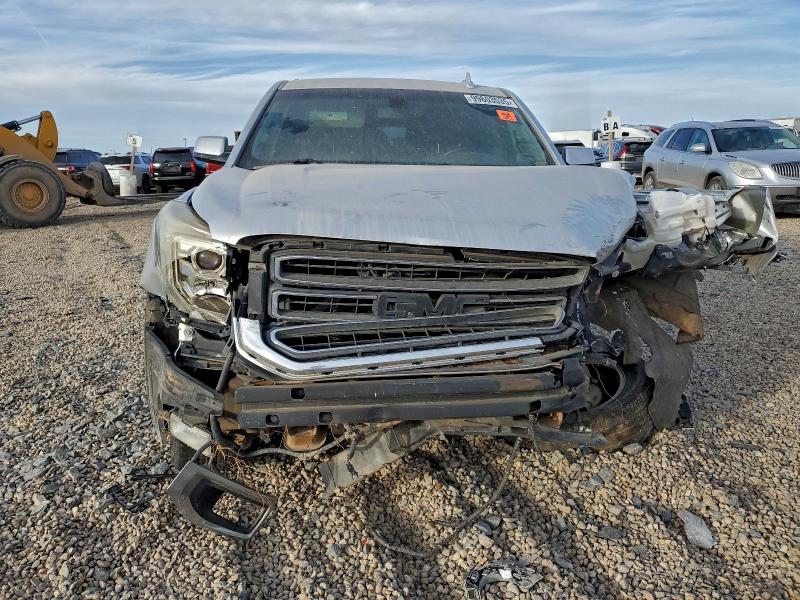 Фото 5 - GMC YUKON