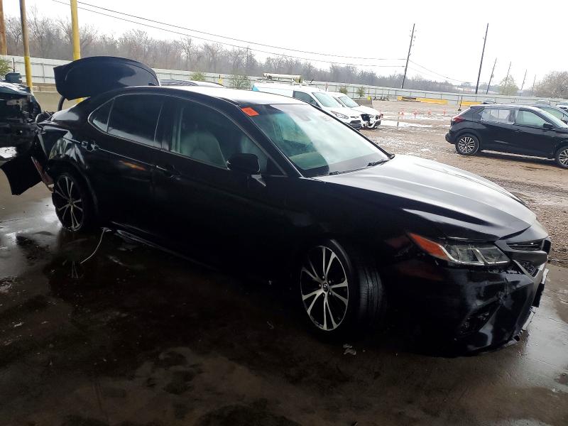 Фото 4 - TOYOTA CAMRY