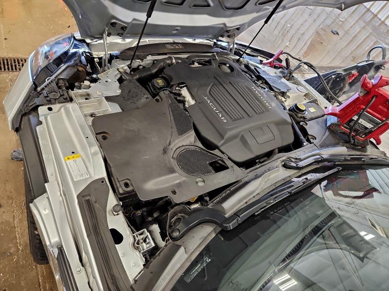 Фото 11 - JAGUAR F-TYPE