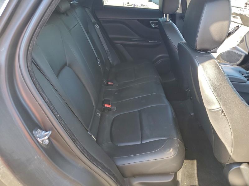 Фото 10 - JAGUAR F-PACE