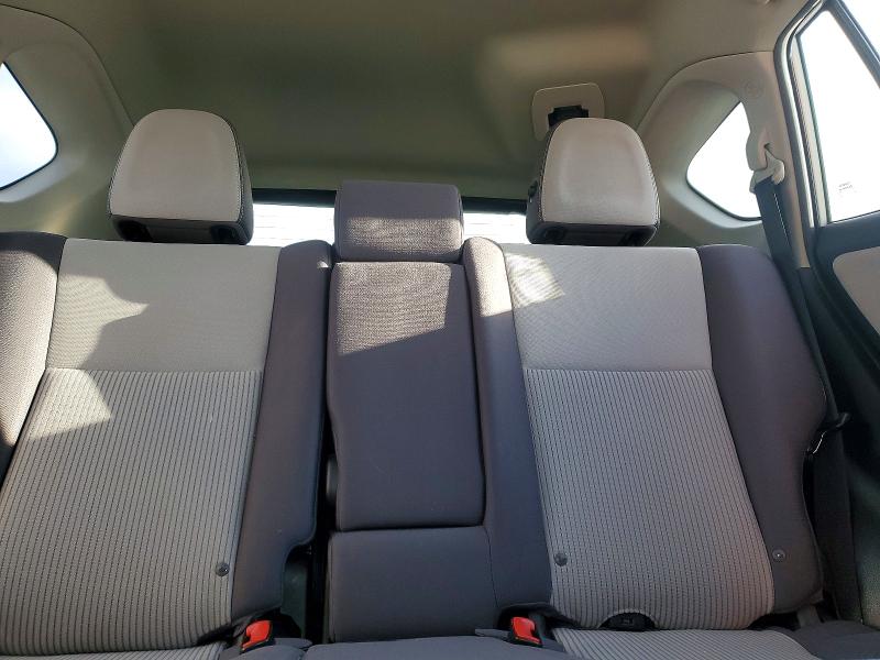 Фото 10 - TOYOTA RAV4