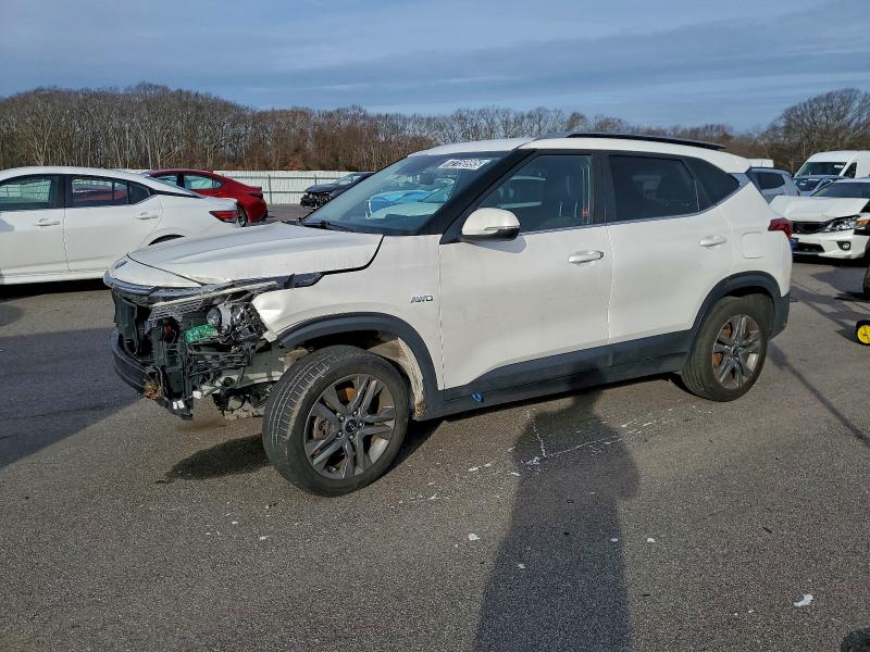 Фото 1 - KIA SELTOS