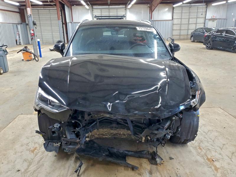 Фото 5 - AUDI Q3