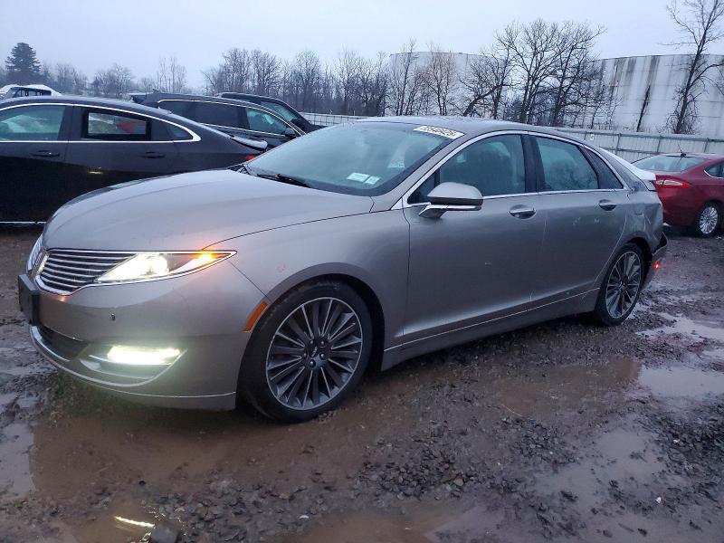 Фото 1 - LINCOLN MKZ