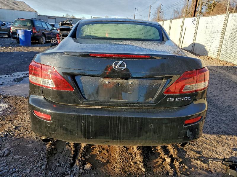 Фото 6 - LEXUS IS