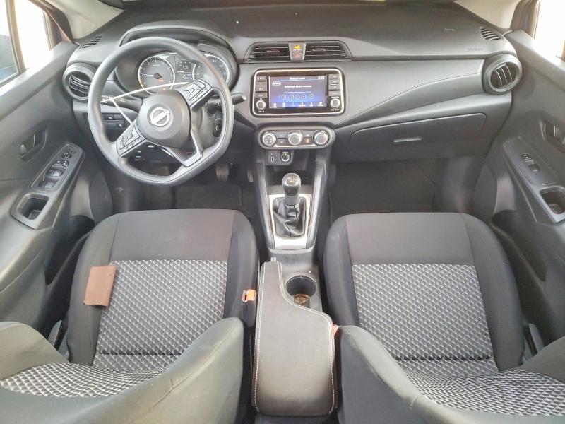 Фото 8 - NISSAN VERSA