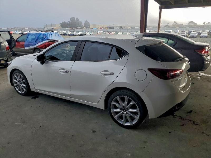 Фото 2 - MAZDA 3