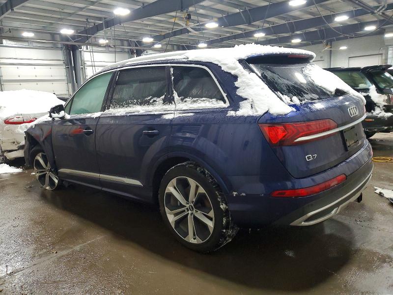 Фото 2 - AUDI Q7