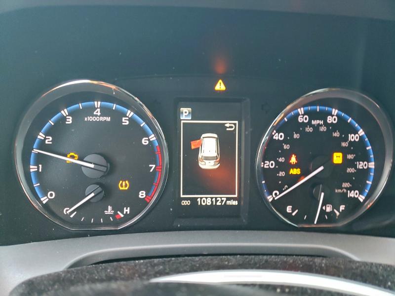 Фото 9 - TOYOTA RAV4