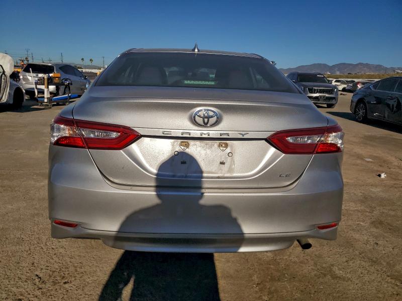 Фото 6 - TOYOTA CAMRY