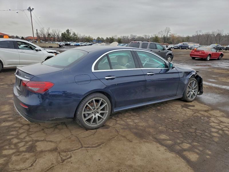 Фото 3 - MERCEDES-BENZ E-CLASS