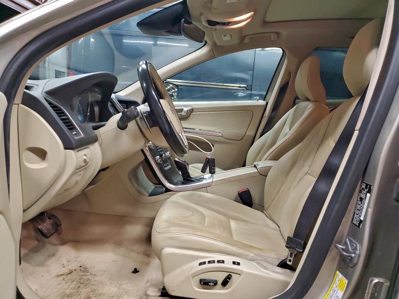 Фото 7 - VOLVO XC60