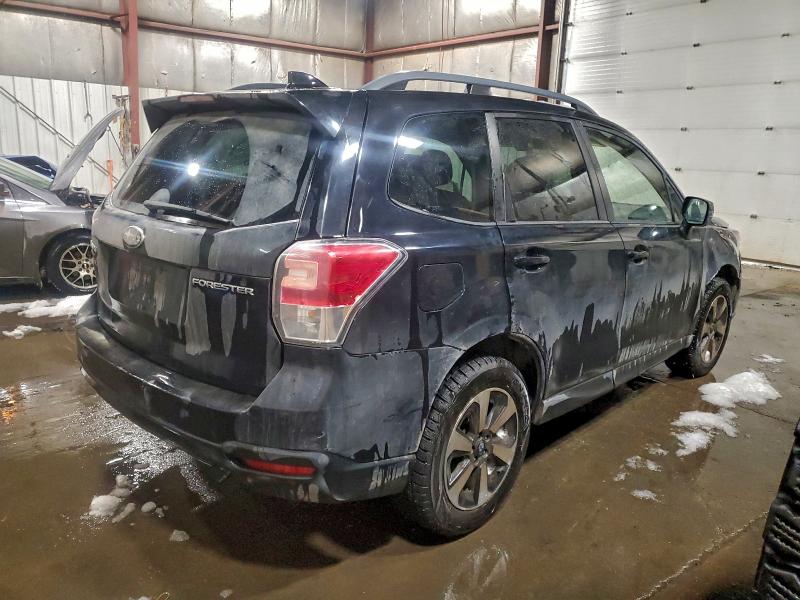 Фото 3 - SUBARU FORESTER