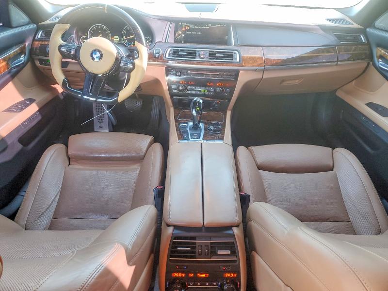Фото 8 - BMW 7 SERIES