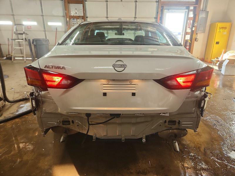 Фото 6 - NISSAN ALTIMA