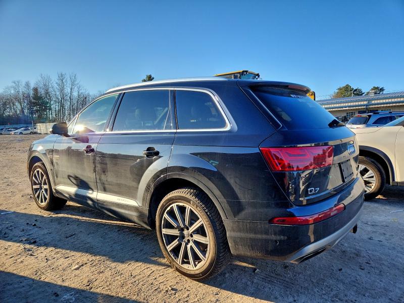 Фото 2 - AUDI Q7