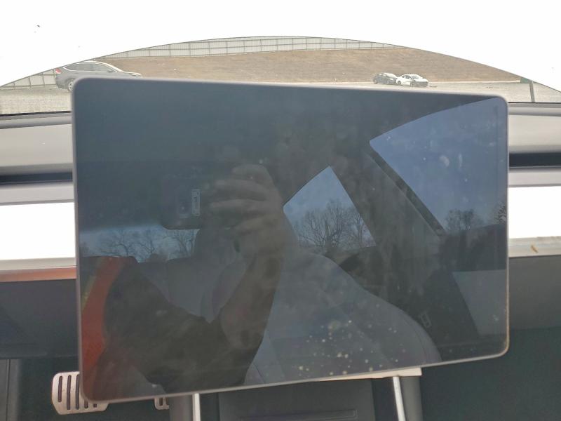 Фото 9 - TESLA MODEL 3