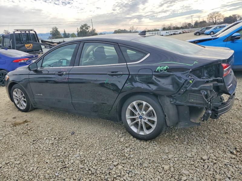 Фото 2 - FORD FUSION