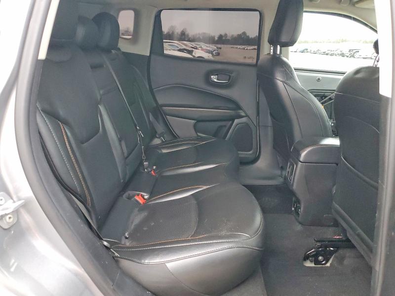 Фото 11 - JEEP COMPASS