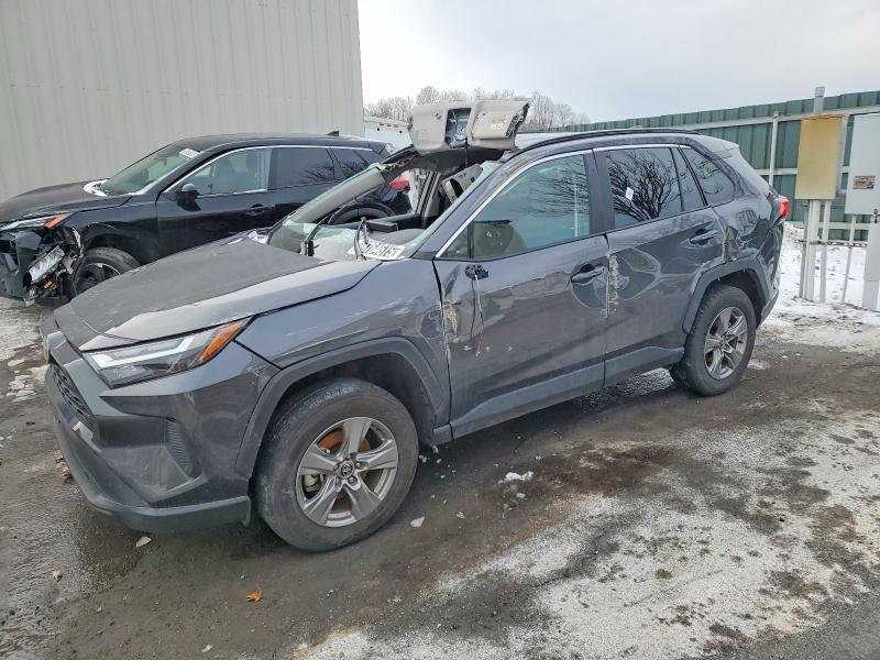 Фото 1 - TOYOTA RAV4