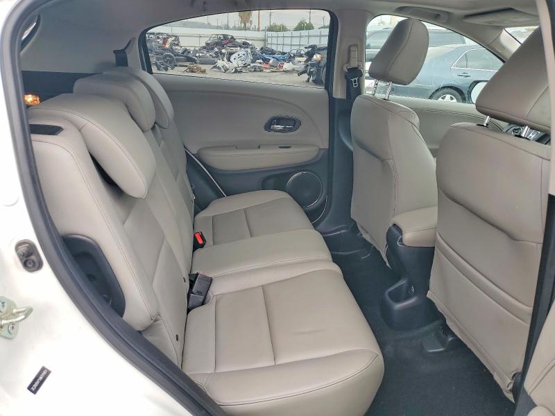 Фото 11 - HONDA HR-V