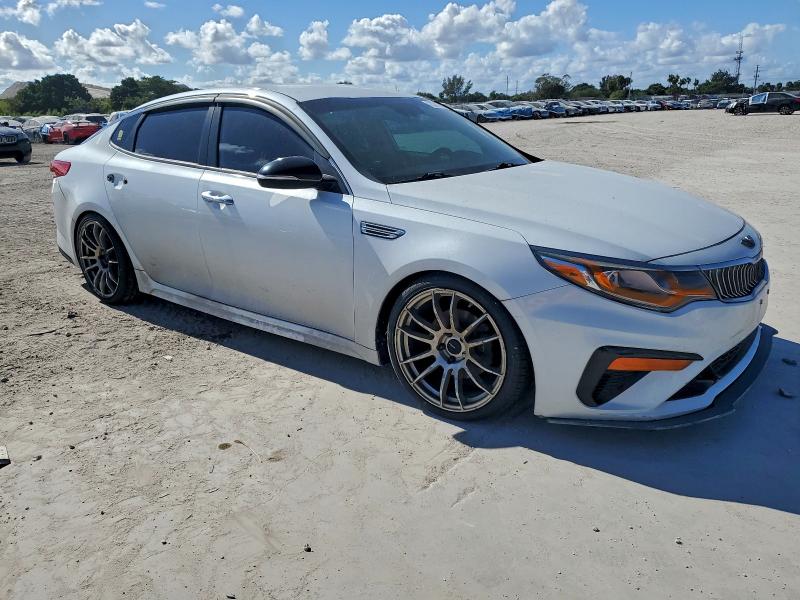 Фото 4 - KIA OPTIMA