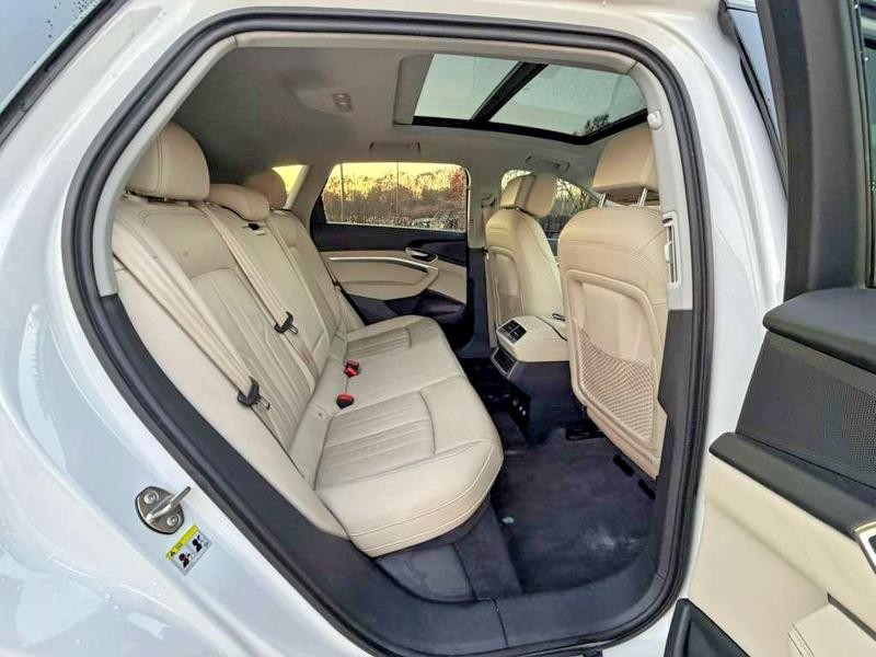 AUDI E-TRON 2021 VIN WA1AAAGE8MB010286