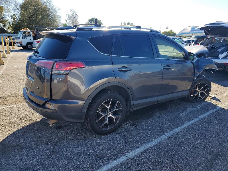 Фото 3 - TOYOTA RAV4