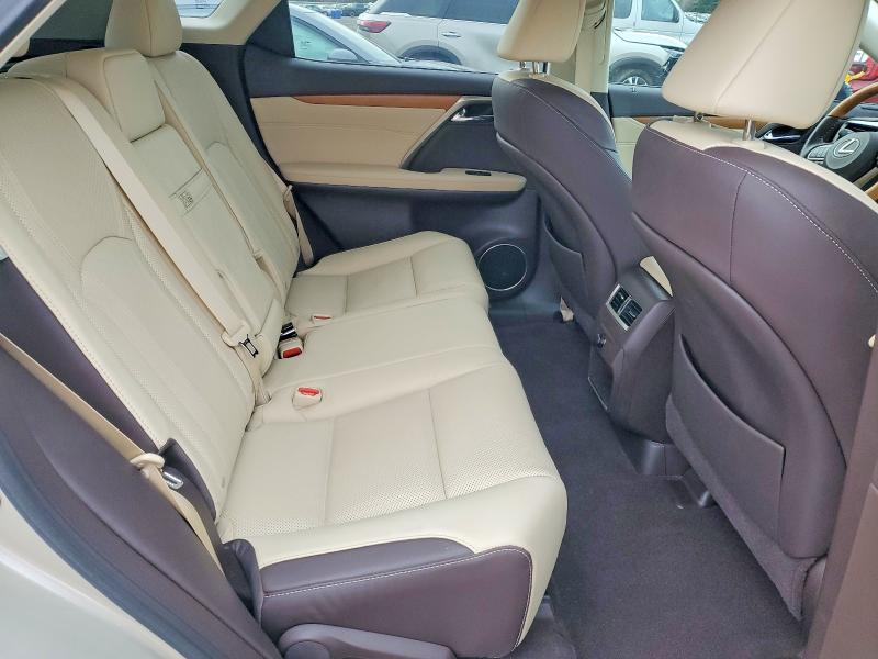 Фото 11 - LEXUS RX350