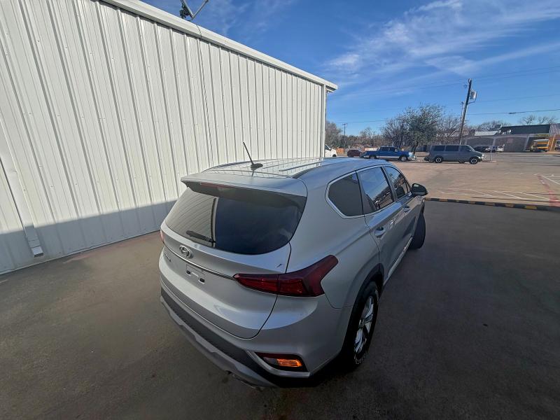 Фото 4 - HYUNDAI SANTA FE