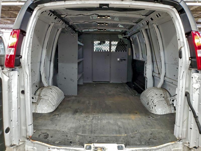 Фото 10 - CHEVROLET EXPRESS