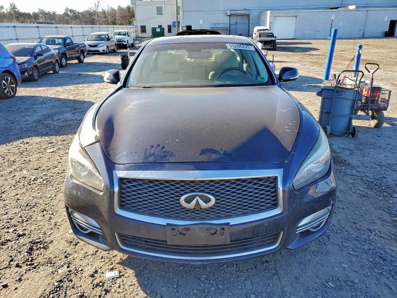 Фото 5 - INFINITI Q70