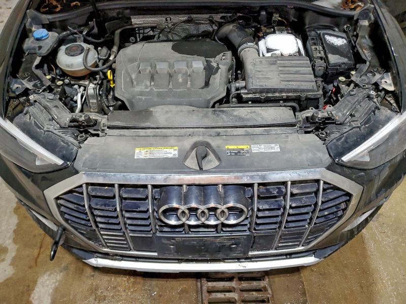 Фото 12 - AUDI Q3