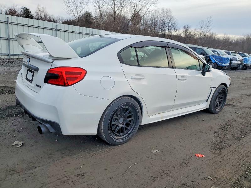 Фото 3 - SUBARU WRX