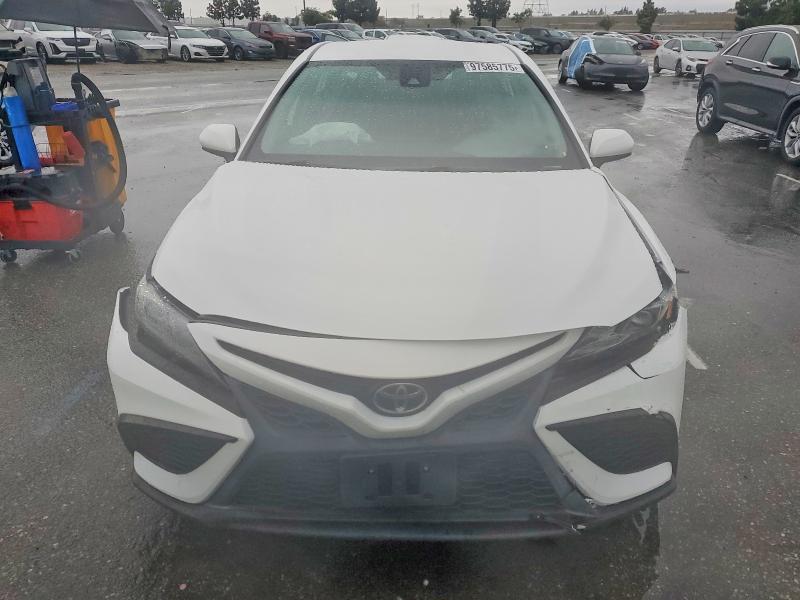 Фото 5 - TOYOTA CAMRY