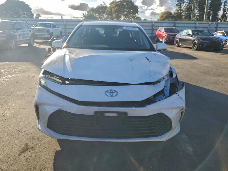 Фото 5 - TOYOTA CAMRY