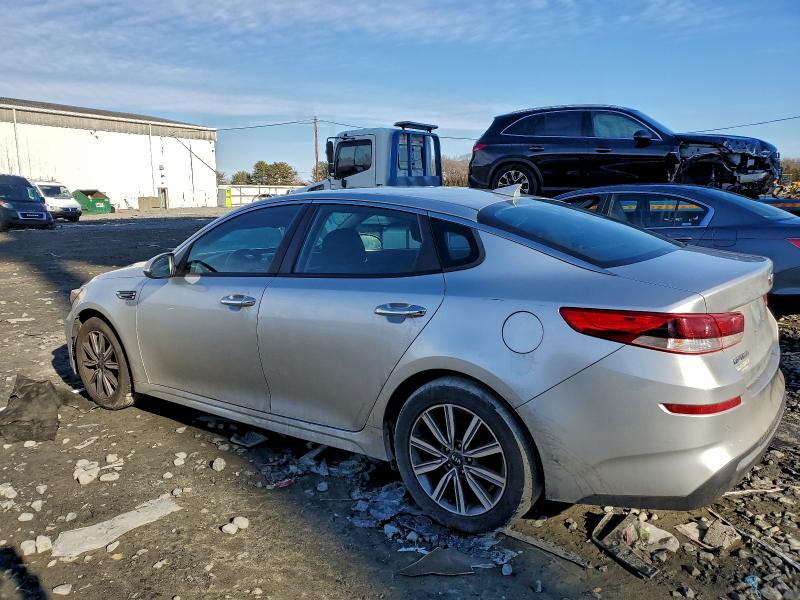 Фото 2 - KIA OPTIMA